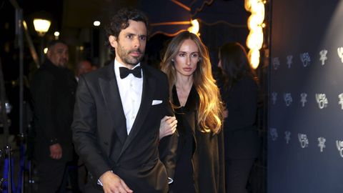 Alonso Aznar junto a su mujer