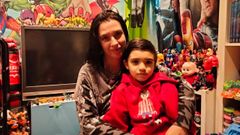 Melissa Rodr�guez, de 40 a�os, y su hijo Sergio de 6, sufren covid persistente