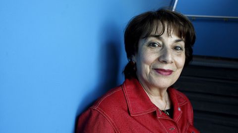 Bibbiana Cau, comadrona que debuta como novelista. 