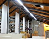 La biblioteca del Ateneo Ferrol�n, en el cuarto piso.