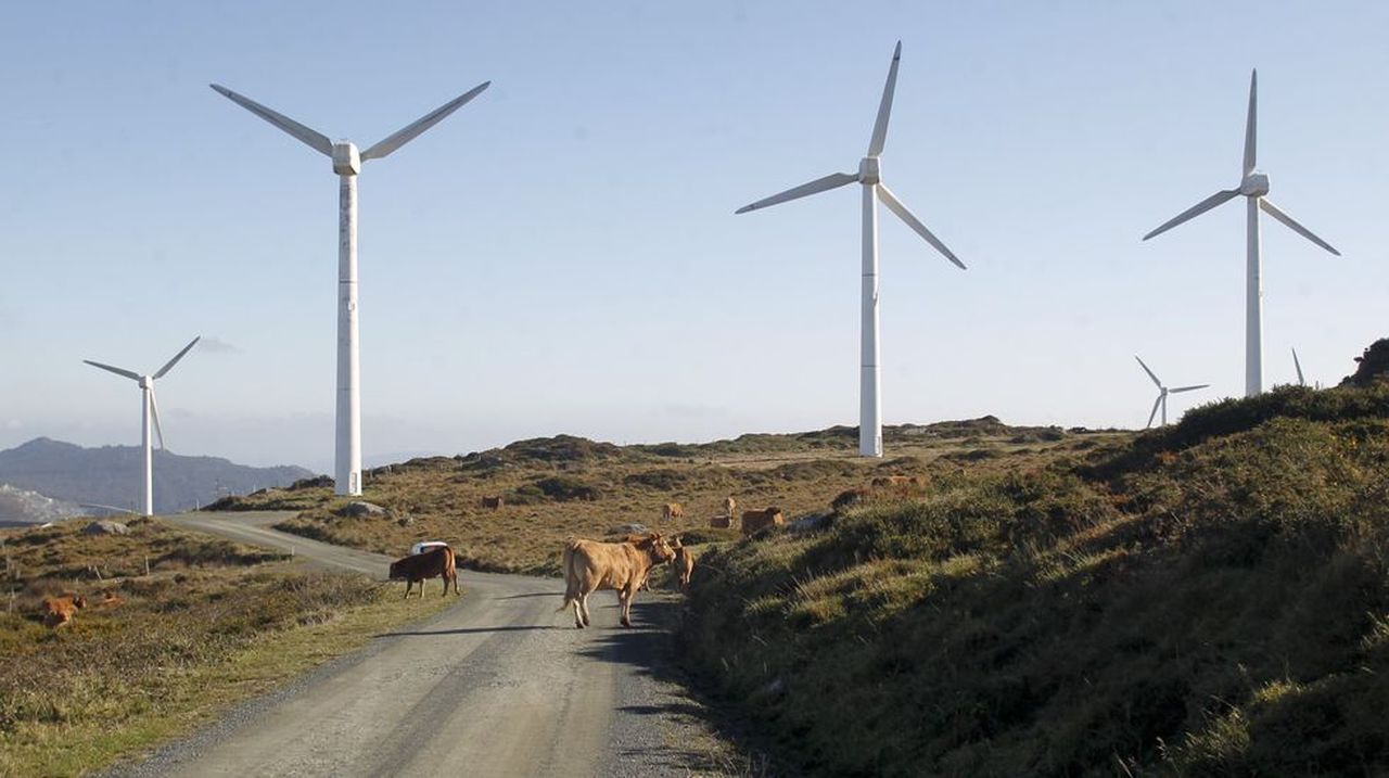 El Gobierno destina 178,4 millones de euros a modernizar parques eólicos y minicentrales de agua en Galicia