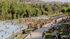 Las piscinas de Oira luc�an as� este jueves.
