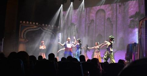  Aladín , espectaculo de Onbeat