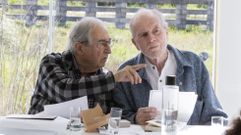 Paddy Bushe, � dereita, nun momento do acto 