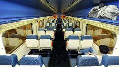 Vista del interior de un tren entre Ferrol y A Coru�a