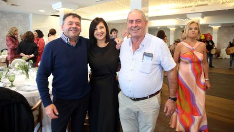 HOMENAJE JUBILACION DE MARISA LOJO NINE, DESPUES DE 51 AOS EN JEALSA FIESTA DE LOS COMPAEROS EN EL RESTAURANTE CHICOLINO