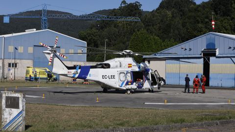 La ambulancia del 061 abandonó el helipuerto de Celeiro al confirmarse el fallecimiento de la buceadora, que fue rescatada por el Pesca 2 en aguas de Ribadeo