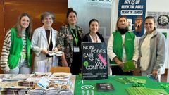 El rea sanitaria organiz este viernes varias mesas informativas por el Da sen Tabaco en varios centros de salud, el Hospital Naval y el Marcide (en la imagen)