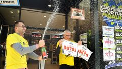 Celebraci�n del premio del sorteo del Ni�o vendido en O Porri�o el pasado 6 de enero