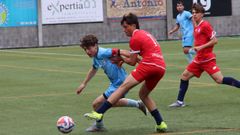 Marcos Came�n intenta librarse de un contrincante en el partido de esta jornada.
