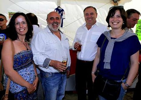 El alcalde y tres ediles de A Laracha, en la fiesta de Soandres.