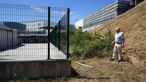 Jos� Carlos Vidal, en el exterior del refugio