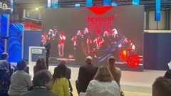 El alcalde, Valent�n Calv�n, durante la presentaci�n del Festival de Ortigueira, esta tarde