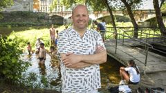 O concelleiro de Cultura e Festas de Caldas, Manuel Faria, este mrcores, no ro Umia