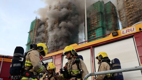 Incendio en un edificio de Hong Kong