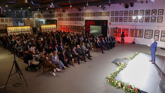 Francisco Silva, de Iberdrola, dirigi�ndose al p�blico en el Museo Santiago Rey Fern�ndez-Latorre, donde se homenaje� al deporte gallego