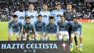 Formaci�n inicial del Celta frente al Rayo Vallecano este domingo en Bala�dos.