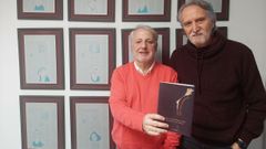 Jos� Carlos Ulloa e Neira Pamp�n co poemario que presentan o d�a 23 en Lugo