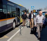 La l�nea existente de bus es un servicio extraordinario, no regular. 