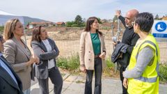 La conselleira Allegue visit� los terrenos en compa��a de Luisa S�nchez y Ana Ortiz