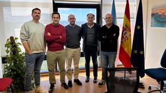 Representantes de A Ostreira, con el director xeral de Pesca, Acuicultura e Innovaci�n Tecnol�xica 