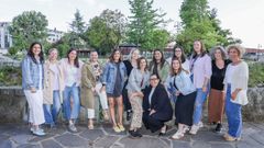 Cantareiras de Carballo, logo dun ensaio para o preg�n de San Xo�n  