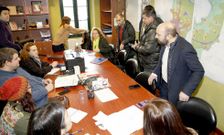 Concejales de todos los grupos pol�ticos, momentos antes de iniciarse la reuni�n. 