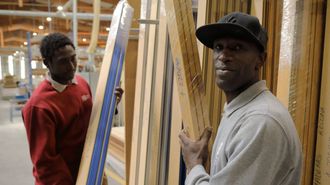 Ibrahima Diack (con gorra) y Magatte N'Diaye, durante su etapa en Puertas Betanzos.