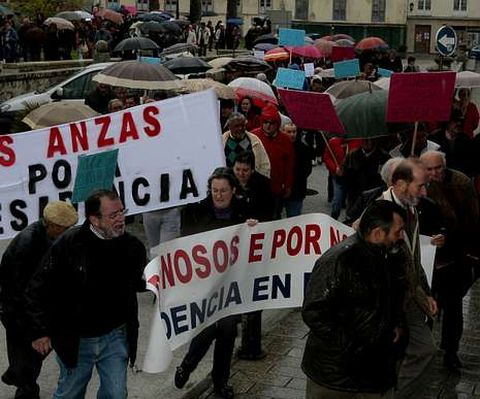 La manifestaci�n por un asilo de hace unos meses en Ribadeo.