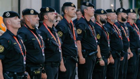 Acto de homenaje de la Guardia Civil previo a la salida de La Vuelta.