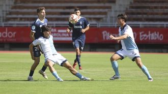 El Compos se estrena recibiendo una goleada en casa.