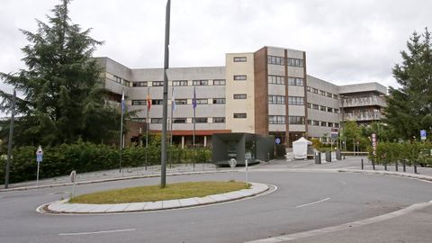 Acceso a la Ciudad Príncipe Felipe de Pontevedra, donde está el centro de educación especial (CEE)