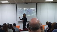 Eva Ballarin, investigadora culinaria, abri� la jornada de actualizaci�n en tendencias para profesores de FP de Hostalar�a y Turismo de toda Galicia
