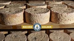Piezas de queso de cabrales, uno de los tipos de queso que revolucionaron los hermanos lucenses