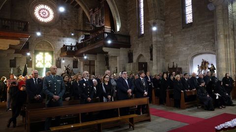 Desenclavo y procesi�n del Santo Entierro en Noia