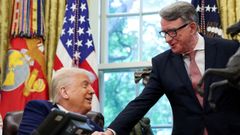 Peter Mandelson junto a Donald Trump en una imagen de archivo.
