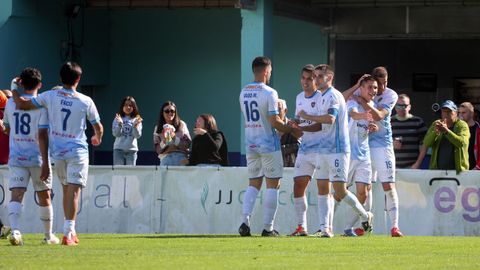 El partido�entre el�Boiro�y el Monta�eros, en im�genes