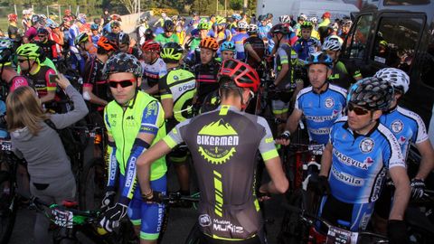 PRIMER TERRAS DE BARBANTIA BTT CON SALIDA DESDE LA AVENIDA DE COMPOSTELA EN BOIRO
