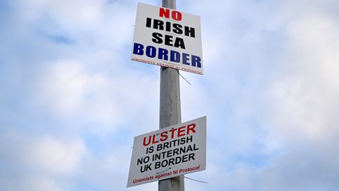 Carteles contra las medidas impuestas tras el �brexit� en Irlanda del Norte