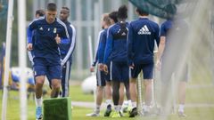 Grippo, con Ibra y el resto de compaeros detrs, entrena en El Requexn