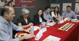 Gobierno local y representantes de las bodegas presentaron el congreso en el Museo do Vi�o. 