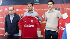 Un instante de la presentacin del nuevo entrenador del Bergantios, Simn Lamas