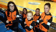 Paula L�pez, Sara de la Fuente, Martina L�pez, Iria Eijo y Valeria Eijo fueron las capitanas de los conjuntos de la cantera burelista en el 2025-2026.