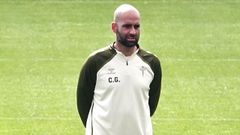 El entrenador del Celta, Claudio Gir�ldez, en un entrenamiento.