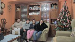 H�ber, Mario, Reyna y Rosa son una familia de ciudadanos hondure�os que viven en Lugo. Los han acusado de okupar el piso en el que viv�a un octogenario al que cuidaban, pero ellos afirman que sus hijos los quieren echar enga�ando a su padre.
