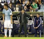 Luis Enrique no dej� de dar �rdenes desde la banda.
