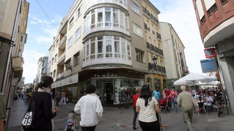 No. Ribadeo. No tiene plan, pero dispone de un camión de bomberos más estrecho para el casco viejo.