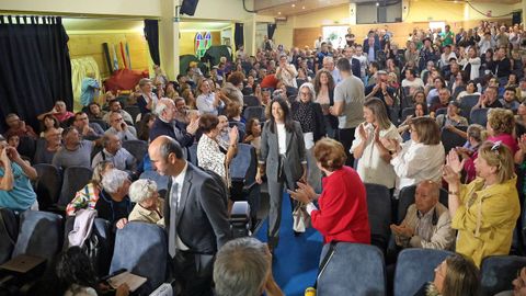 PLENO MOCION DE CENSURA EN EL CONCELLO DE RIBEIRA, DONDE LUIS PEREZ BARRAL ALCALDE DEL BNG CEDE EL BASTON DE MANDO A LA NUEVA ALCALDESA MARIA JOSE SAMPEDRO CANDIDATA DEL PP, PRIMERA MUJER EN ESTE PUESTO.