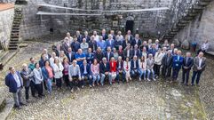 La Voz de Carballo rene en el castillo de Vimianzo a los candidatos al 28M de la Costa da Morte