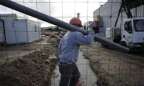 Trabajador en el polgono de Vo.